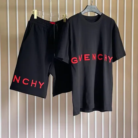 バレンシアガ ショートパンツ