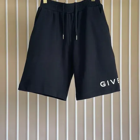 バレンシアガ ショートパンツ