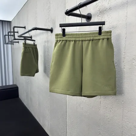 グッチ ショートパンツ