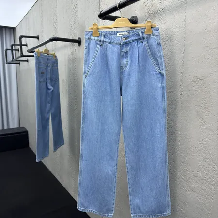 フェラガモ ジーンズ