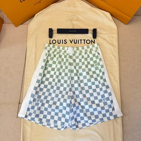 ルイヴィトン ショートパンツ