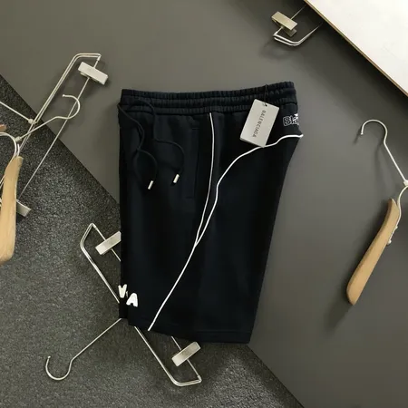 バレンシアガ ショートパンツ