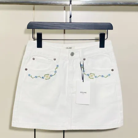 セリーヌ ショートパンツ