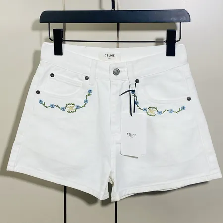 セリーヌ ショートパンツ