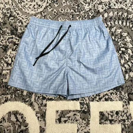 フェンディ ショートパンツ