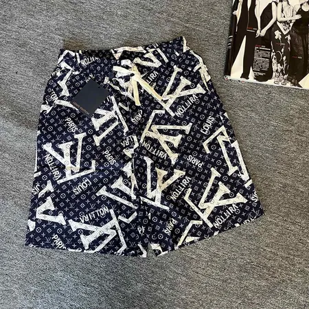 ルイヴィトン ショートパンツ