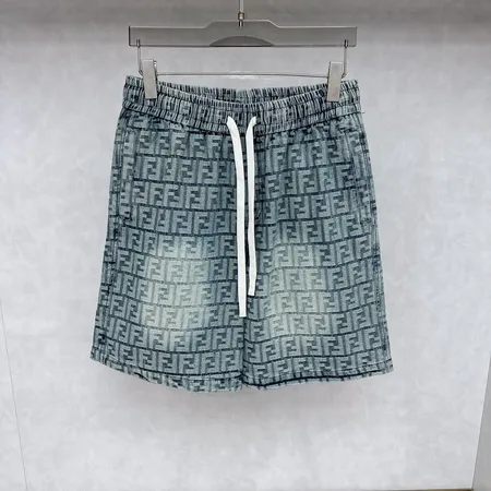 フェンディ ショートパンツ