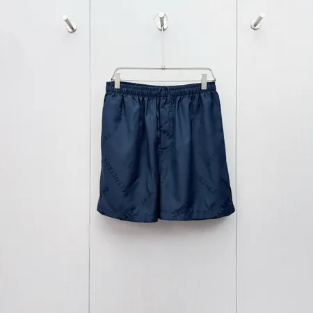 セリーヌ ショートパンツ