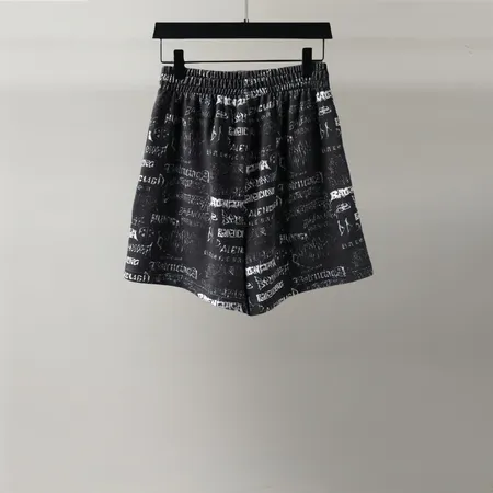 セリーヌ ショートパンツ