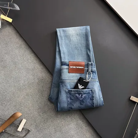 アルマーニ ジーンズ