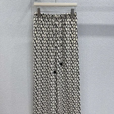 ヴァレンティノ カジュアルパンツ