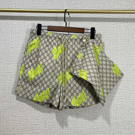 ルイヴィトン ショートパンツ