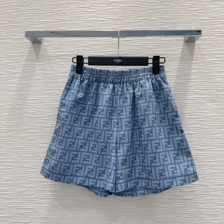 フェンディ ショートパンツ