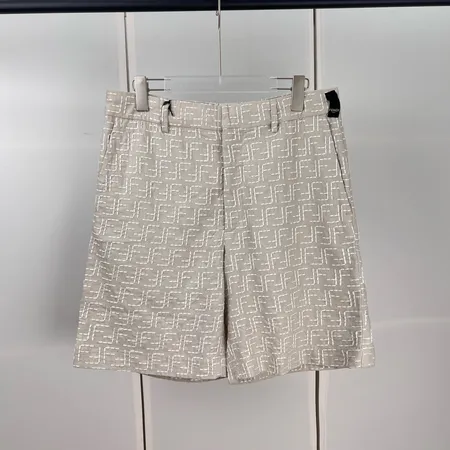 フェンディ ショートパンツ
