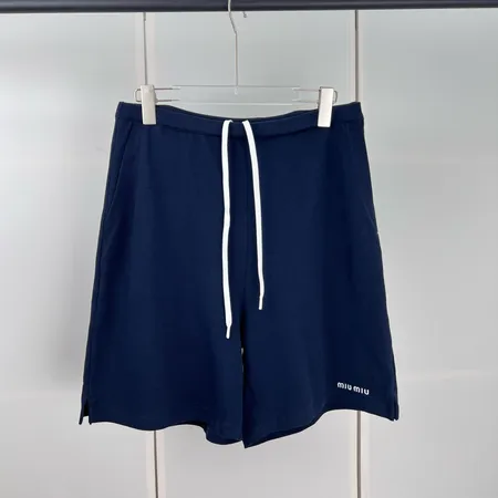 ミュウミュウ ショートパンツ