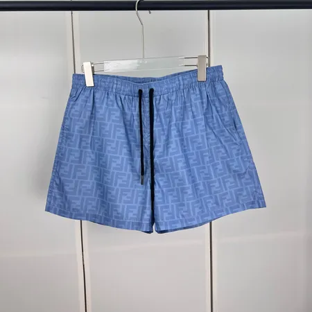 フェンディ ショートパンツ