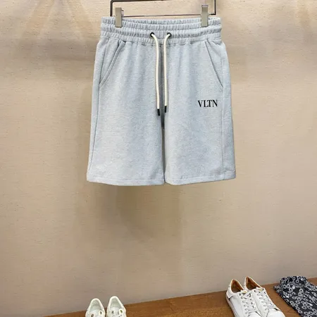 ヴァレンティノ ショートパンツ