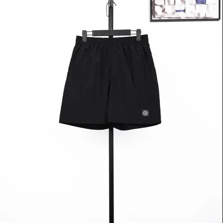 ストーンアイランド ショートパンツ