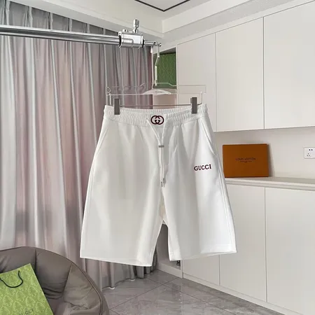 グッチ ショートパンツ