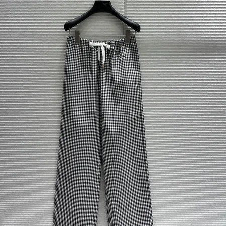 セリーヌ カジュアルパンツ