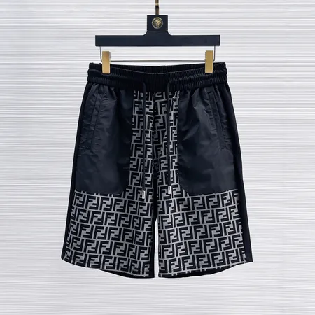 フェンディ ショートパンツ