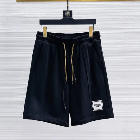 フェンディ ショートパンツ