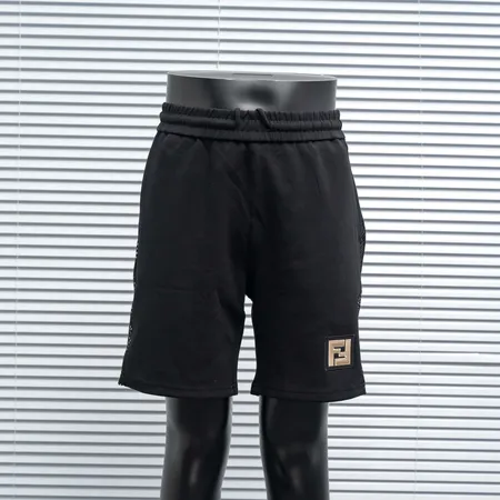 フェンディ ショートパンツ