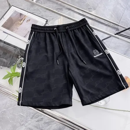 バレンシアガ ショートパンツ