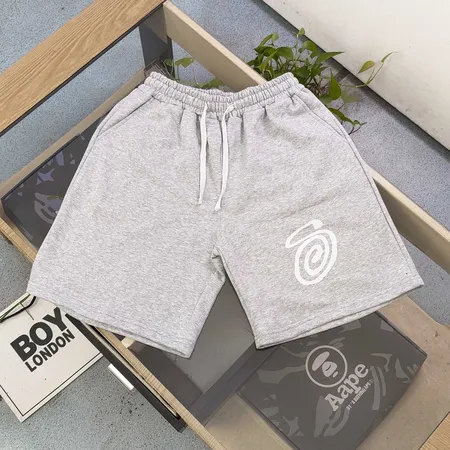 ステューシー ショートパンツ