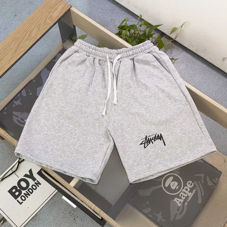 ステューシー ショートパンツ