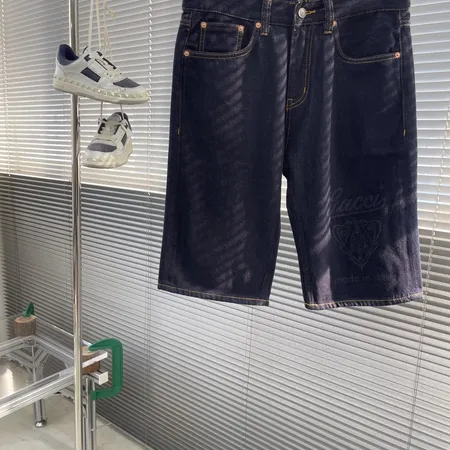 グッチ ショートパンツ