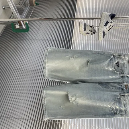 プラダ ショートパンツ