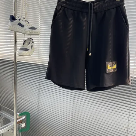 フェンディ ショートパンツ