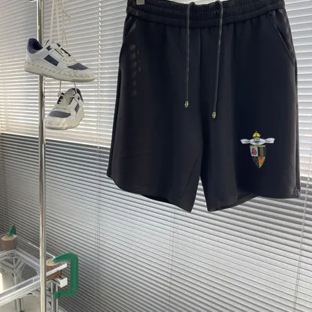 ヴェルサーチ ショートパンツ