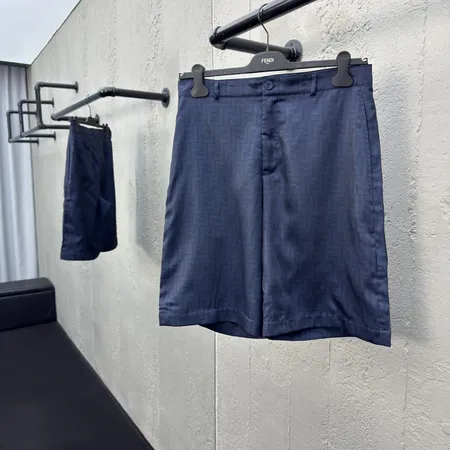 フェンディ ショートパンツ