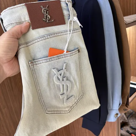 イブサンローラン ジーンズ