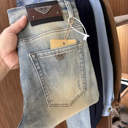 アルマーニ ジーンズ