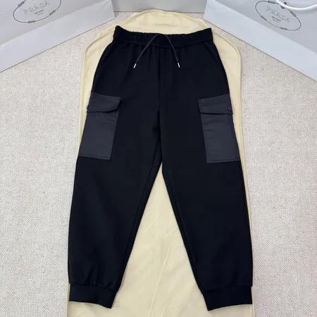 ジバンシィ トレーニングパンツ