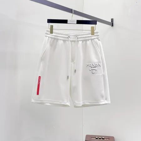 プラダ ショートパンツ