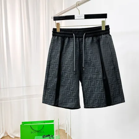 フェンディ ショートパンツ