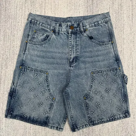 ルイヴィトン ショートパンツ