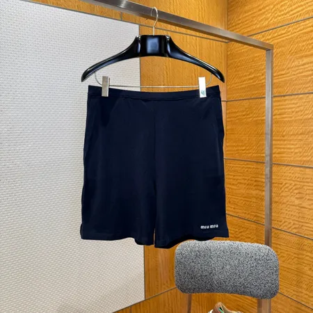 ステューシー ショートパンツ