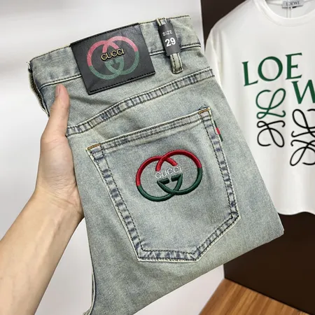 グッチ ジーンズ