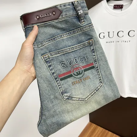 グッチ ジーンズ