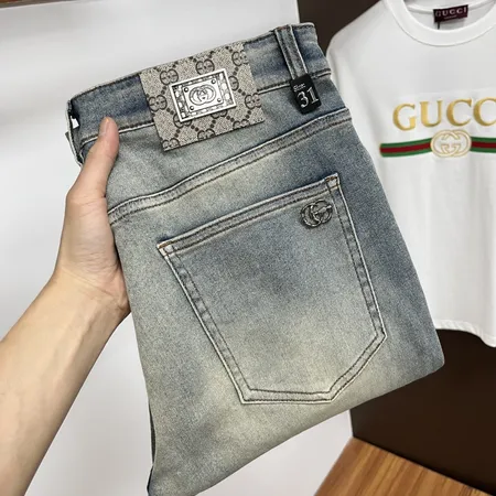グッチ ジーンズ