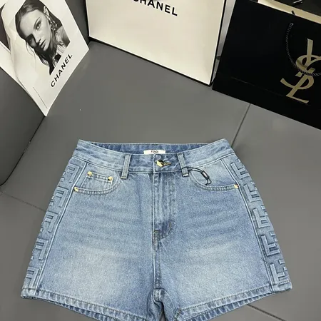 フェンディ ショートパンツ