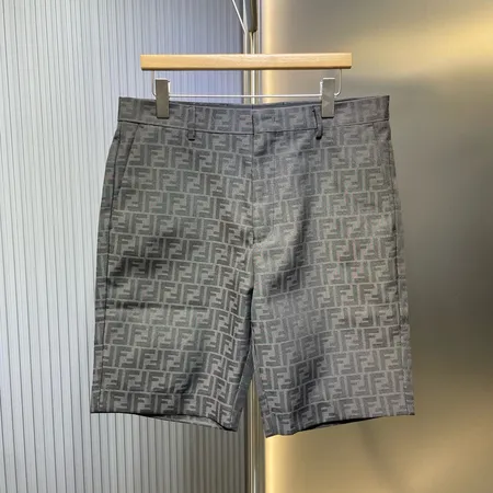 フェンディ ショートパンツ