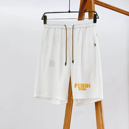 フェンディ ショートパンツ