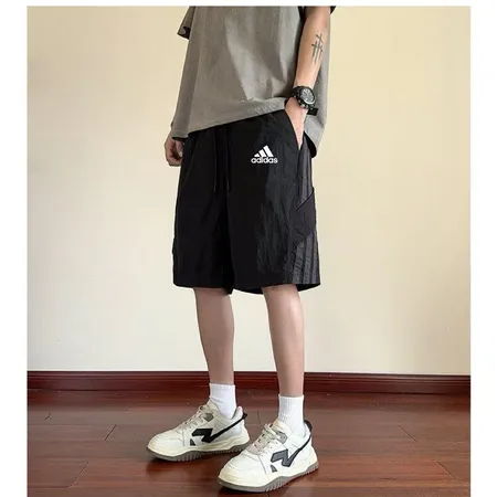 アディダス ショートパンツ