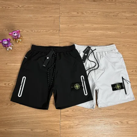 ストーンアイランド ショートパンツ